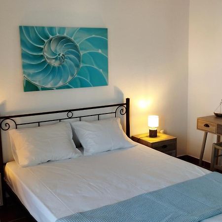 Light Blue Appartement Makrýgialos Buitenkant foto