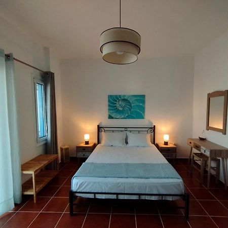 Light Blue Appartement Makrýgialos Buitenkant foto